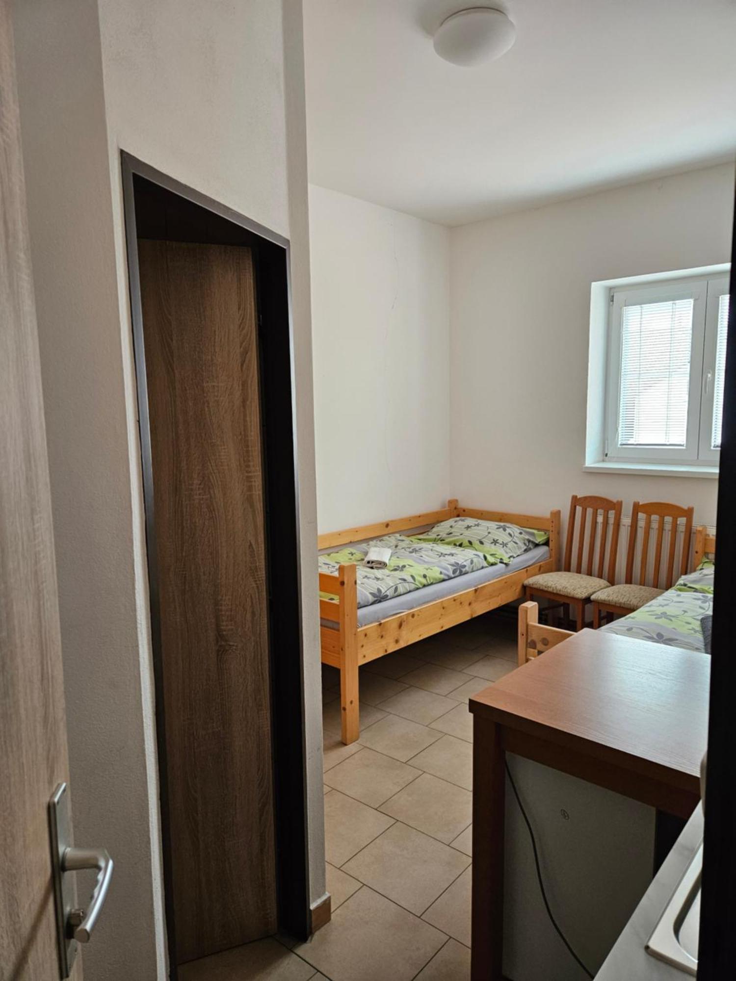 Penzion&ubytování Chrast  Exterior foto